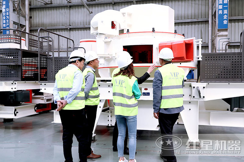 客戶到設備生產(chǎn)車間考察 客戶到設備生產(chǎn)車間考察